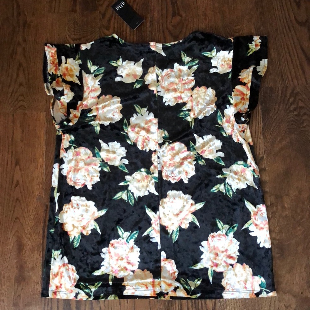 a.n.a Velvet Ruffle Tee - Picture 5 of 5